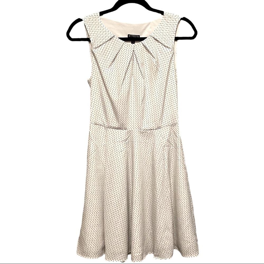 Express White Black Hearts Sleeveless Fit & Flare Keyhole Lined Summer Dress